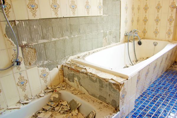 Bathtub Demolition in Broomfield